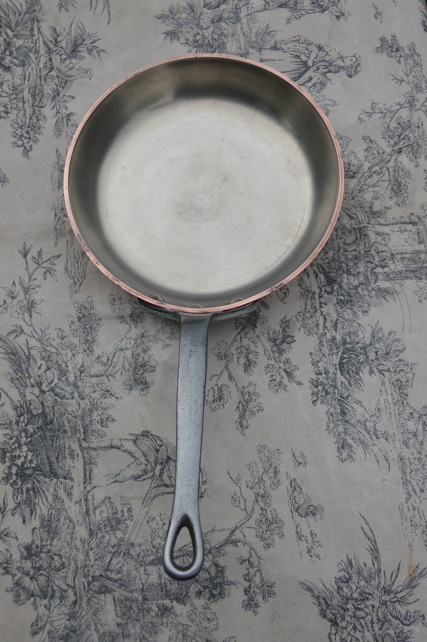 Vintage 3.3mm Copper Frying Pan Copper Saute Iron Handle Professional French Fabrication Francaise Skillet Nickel Lined Copper