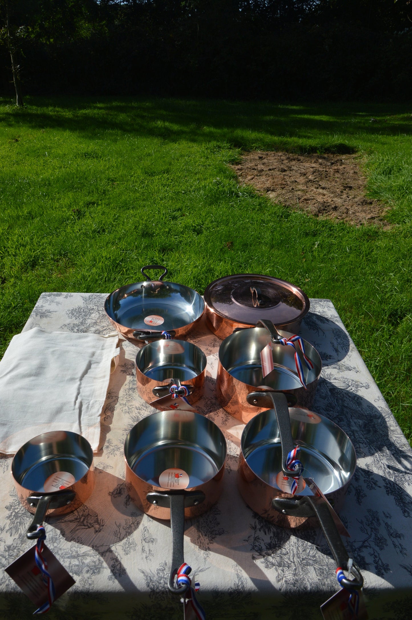 French Kitchen Super Sized Starter Set NKC 12-20cm Saucepans NKC 24cm Oven Dish NKC 24cm Copper Saute and Lid Normandy Kitchen Cotton Sacks