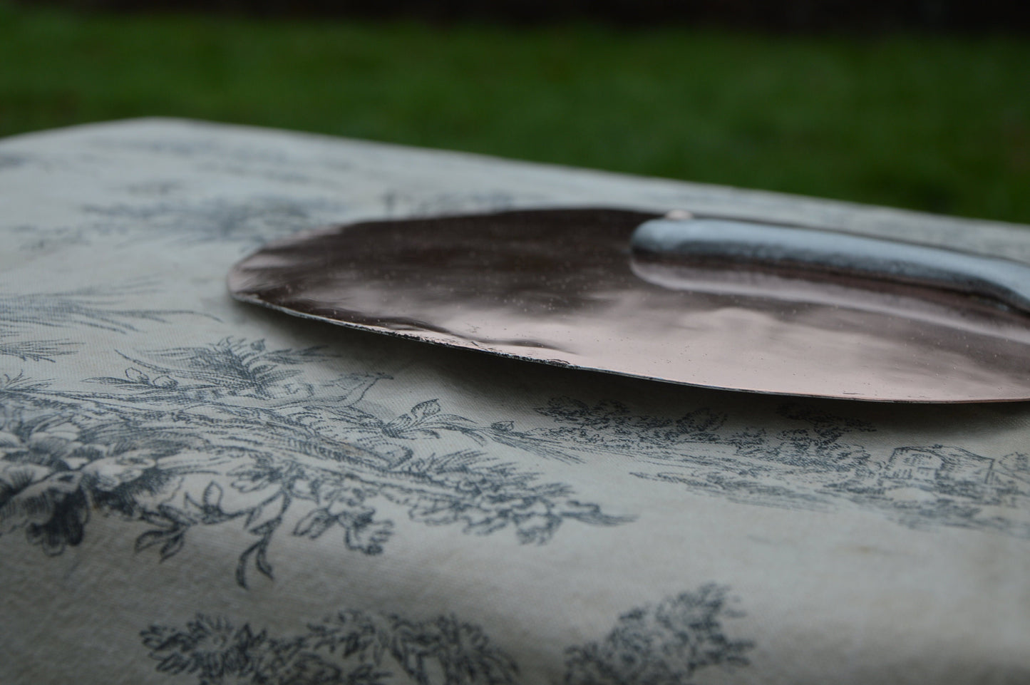 Antique French Copper Splash Lid: Normandy Kitchen Decor (23.5cm)