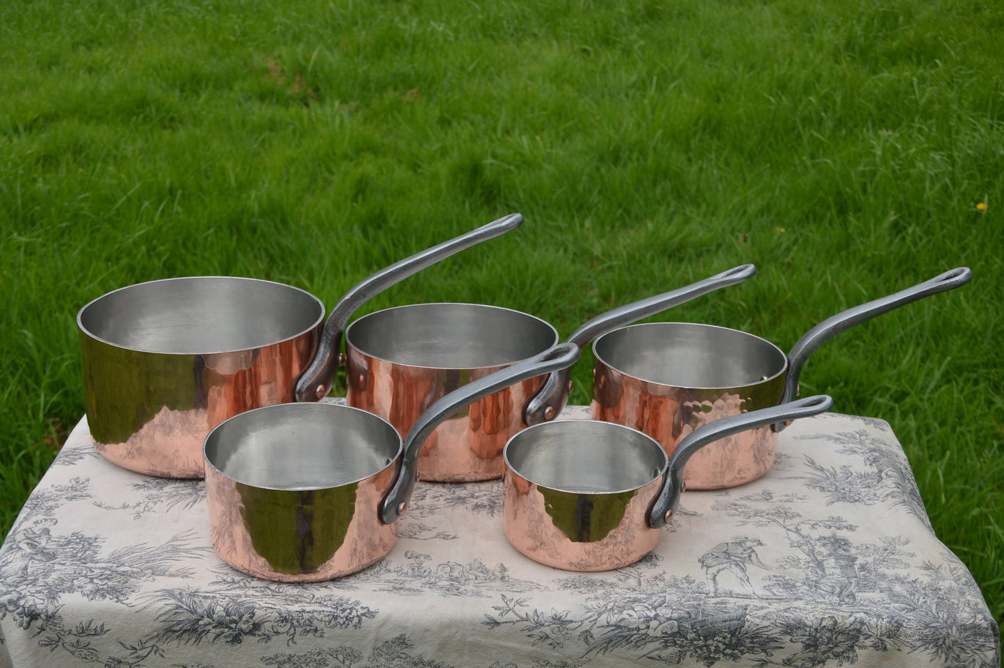 Copper Pans New Artisan Hand Wiped Tin Five 2.1-2.9mm Vintage French Set Graduated Made in France Unmarked Manufacture Fabulous Pans