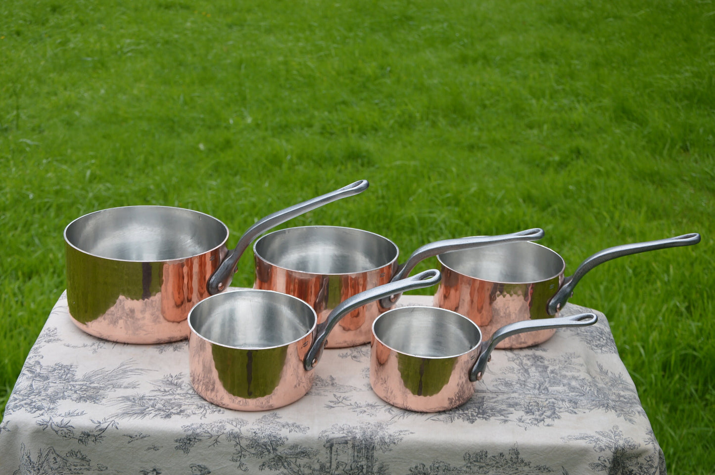 Copper Pans New Artisan Hand Wiped Tin Five 2.4-2.8mm Vintage French Set Graduated Made in France Stamped Villedieu Manufacture