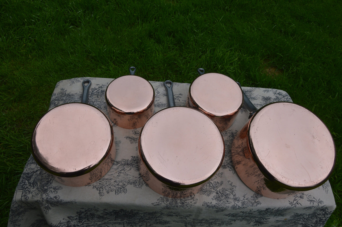 Copper Pans New Artisan Hand Wiped Tin Five 2.4-2.8mm Vintage French Set Graduated Made in France Stamped Villedieu Manufacture