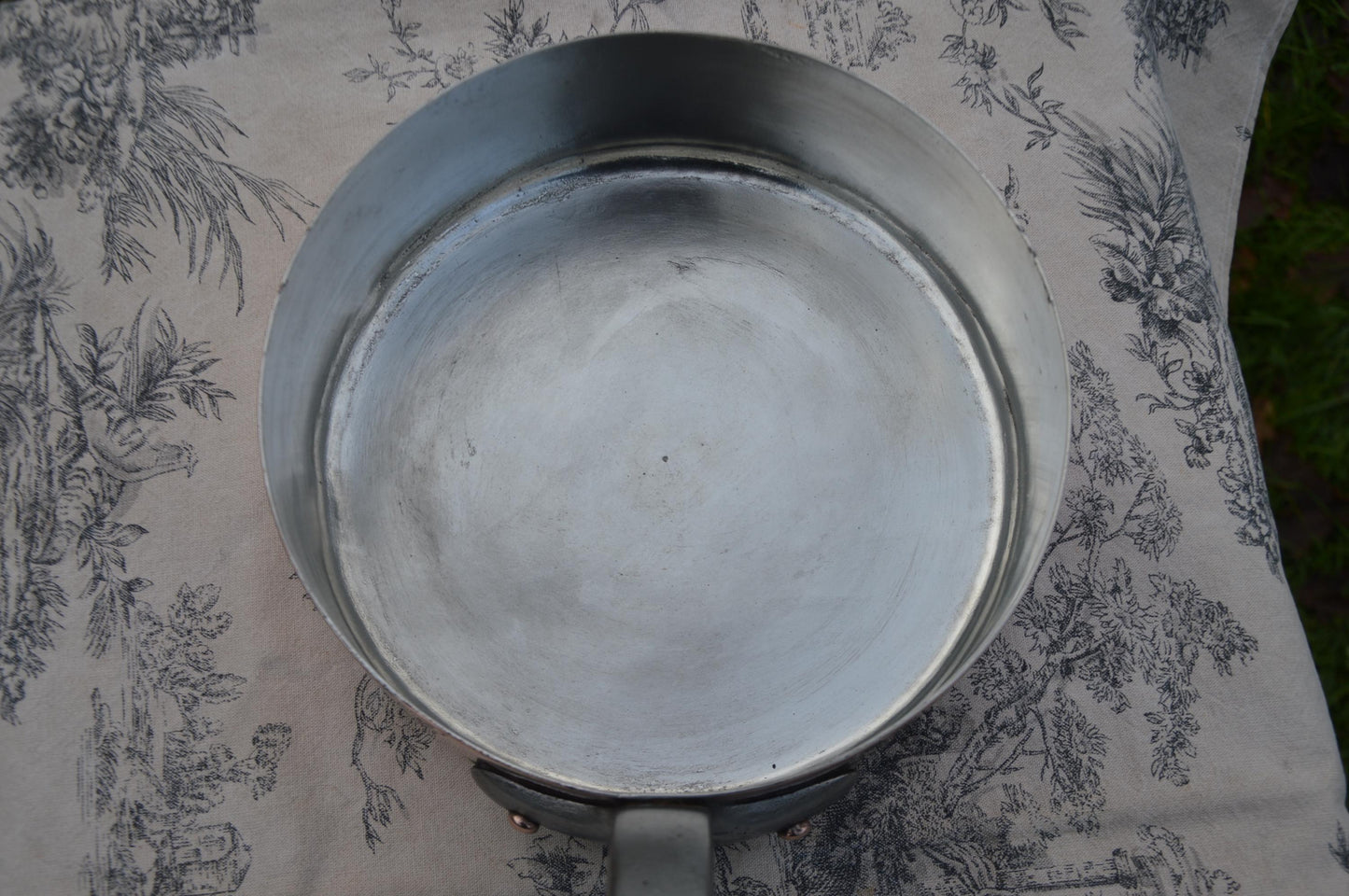 Antique Copper Sauté Pan: French Artisan Tin-Lined Pot (21cm)