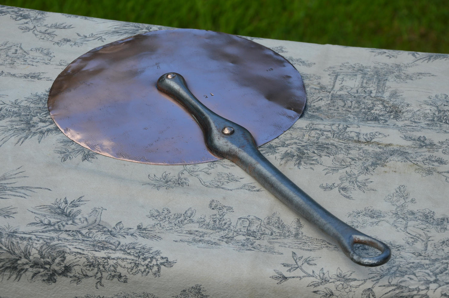 Stick Lid Antique French Hammered Copper 23.2cm 9 1/8" New Tin 668 grams 1lb 7.6 oz Splash Lid Copper Rivets Forged Iron Handle