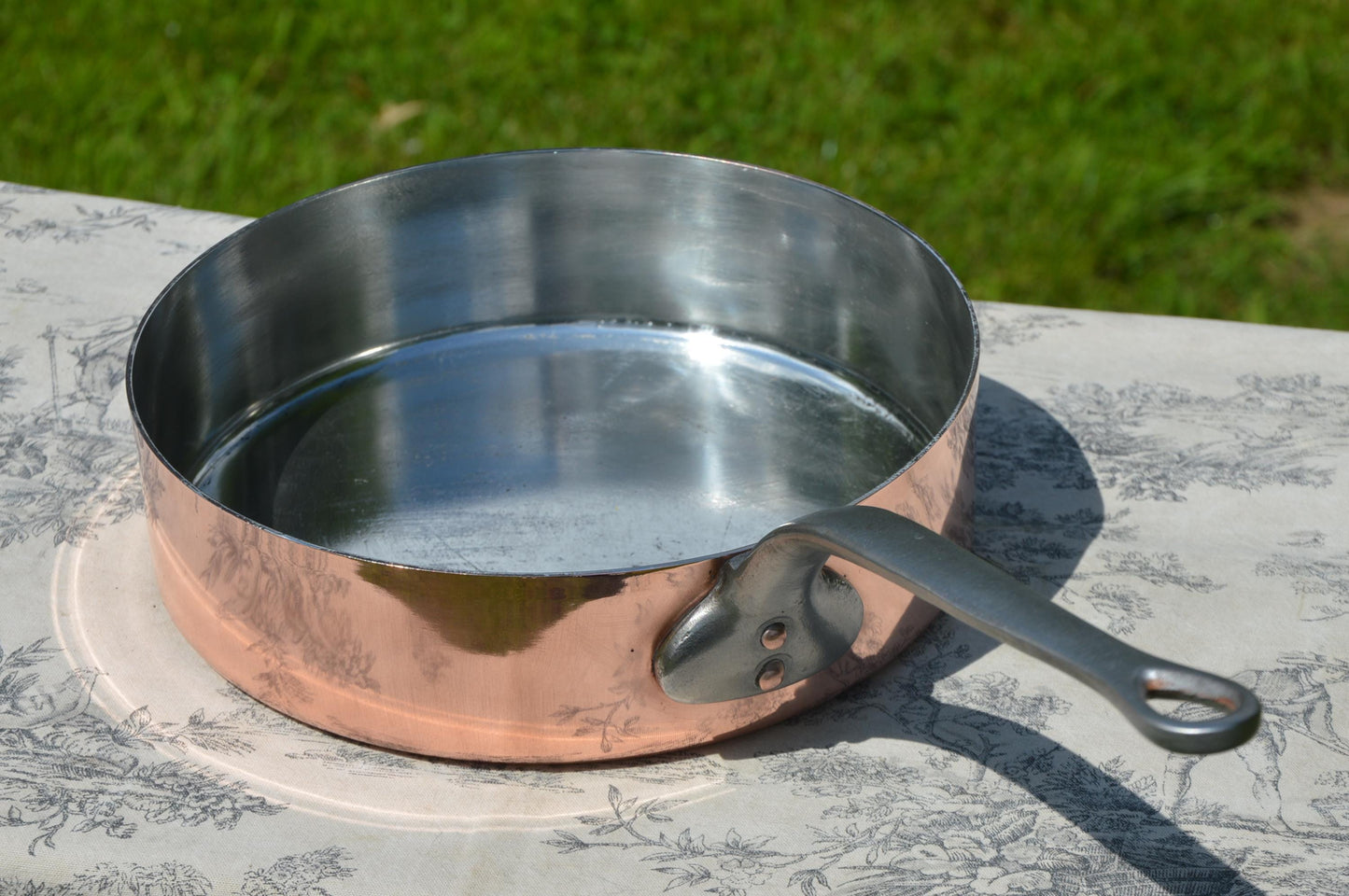 Villedieu Copper Frying Pan: 24cm French Saute Pan, Hand-Tinned