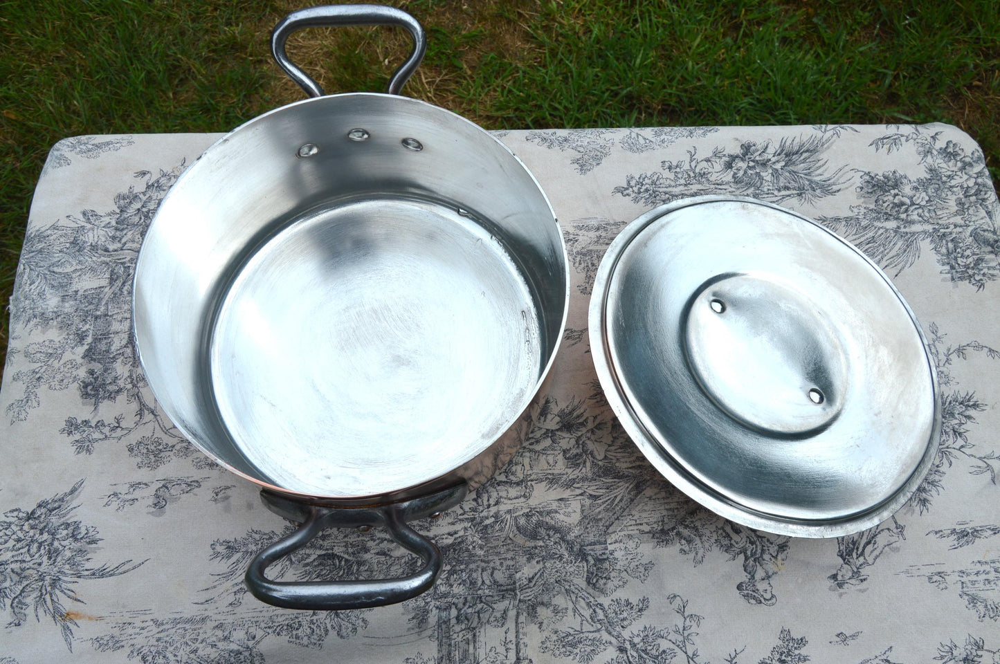 Copper Pan Fabrication Francaise 2.3mm Made in France 22cm Round Marmite Faitout Casserole Cocotte a Poulet Ronde Large Dutch Oven