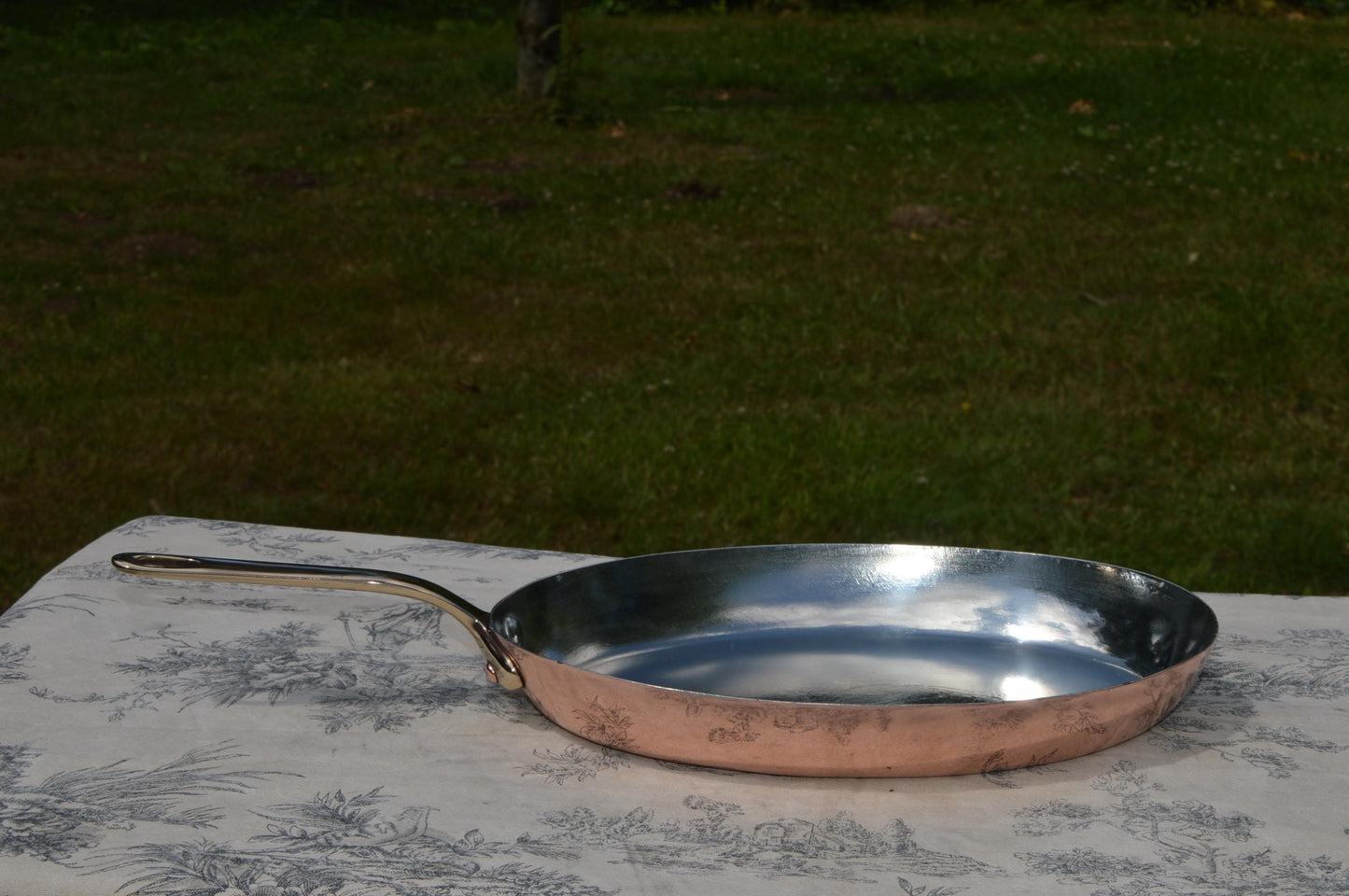 Vintage Saute Oval Fry Pan 1.3mm Copper Pan New Hand Wiped Tin Fish Pan 26cm 10 1/4" French Professional 1.3mm Bronze Handle
