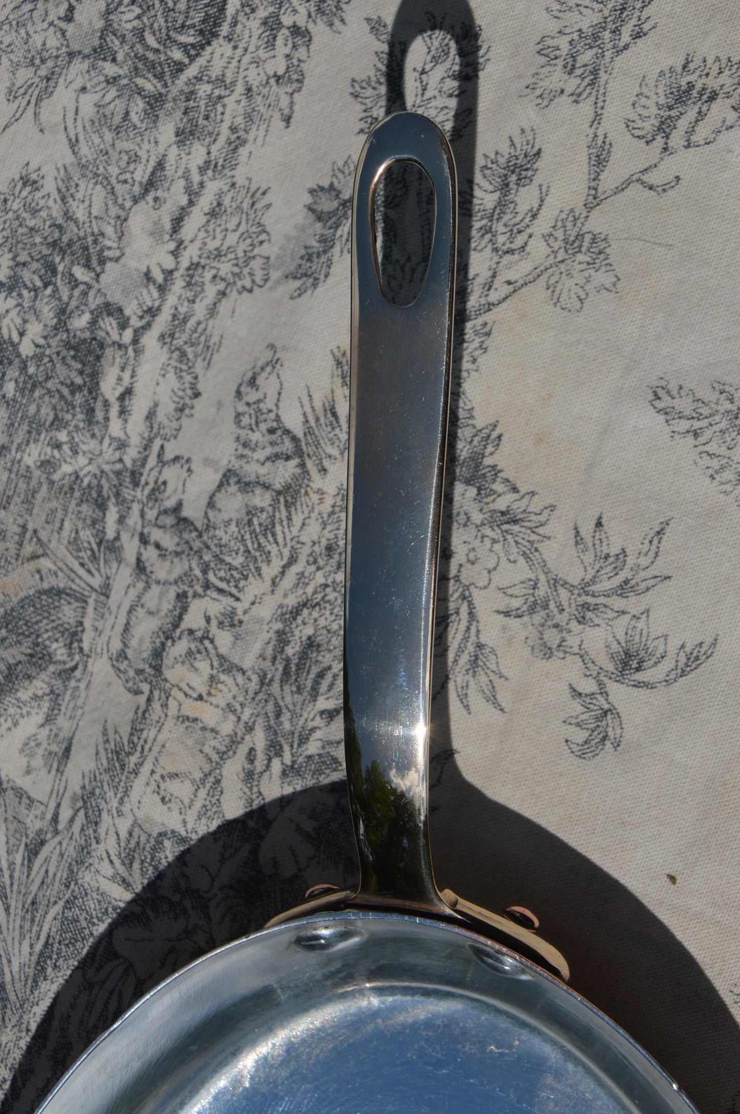 Vintage Saute Oval Fry Pan 1.3mm Copper Pan New Hand Wiped Tin Fish Pan 26cm 10 1/4" French Professional 1.3mm Bronze Handle
