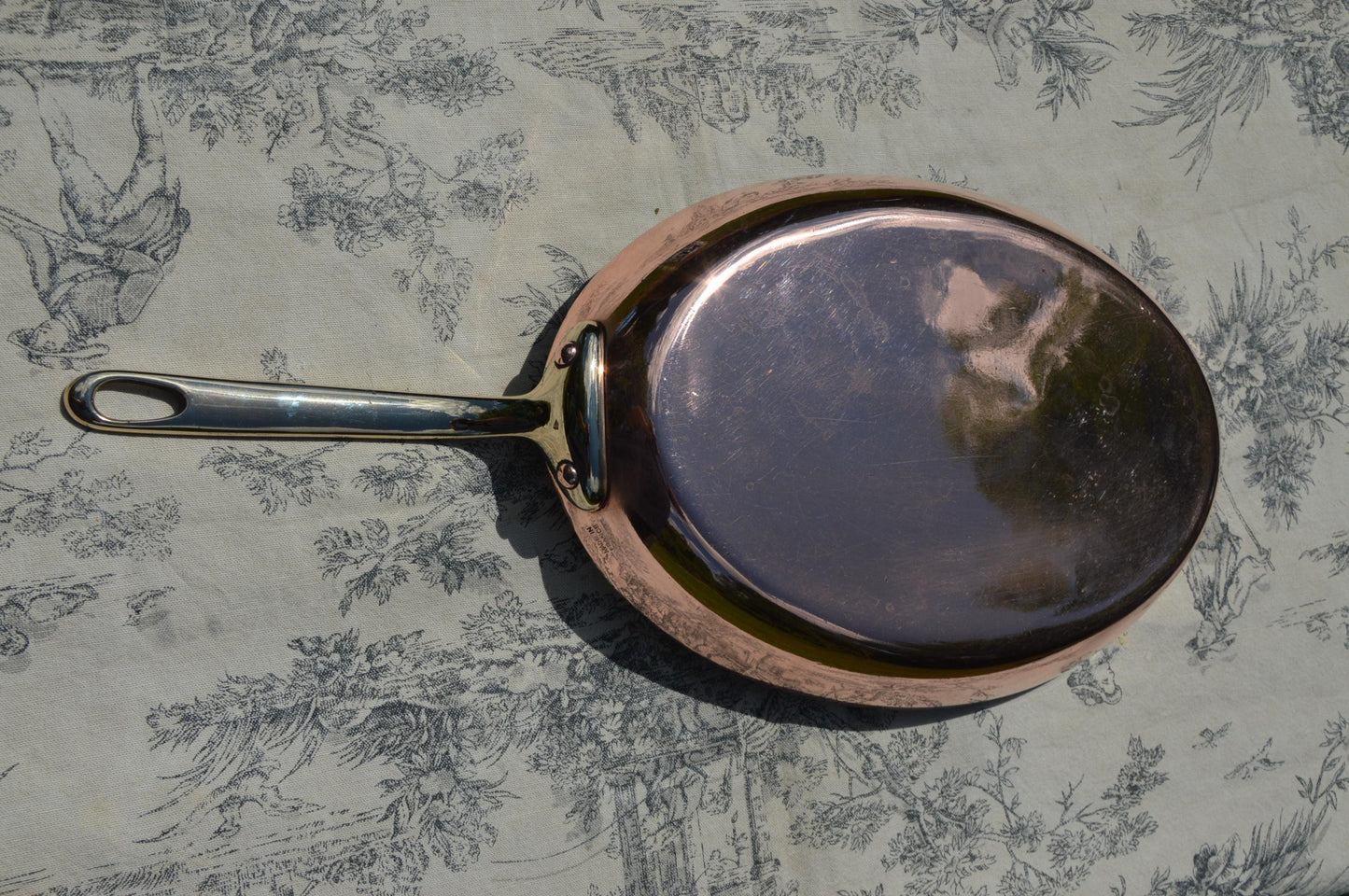Vintage French Copper Saute Pan: Hand-Tinned Fish Skillet, Bronze Handle