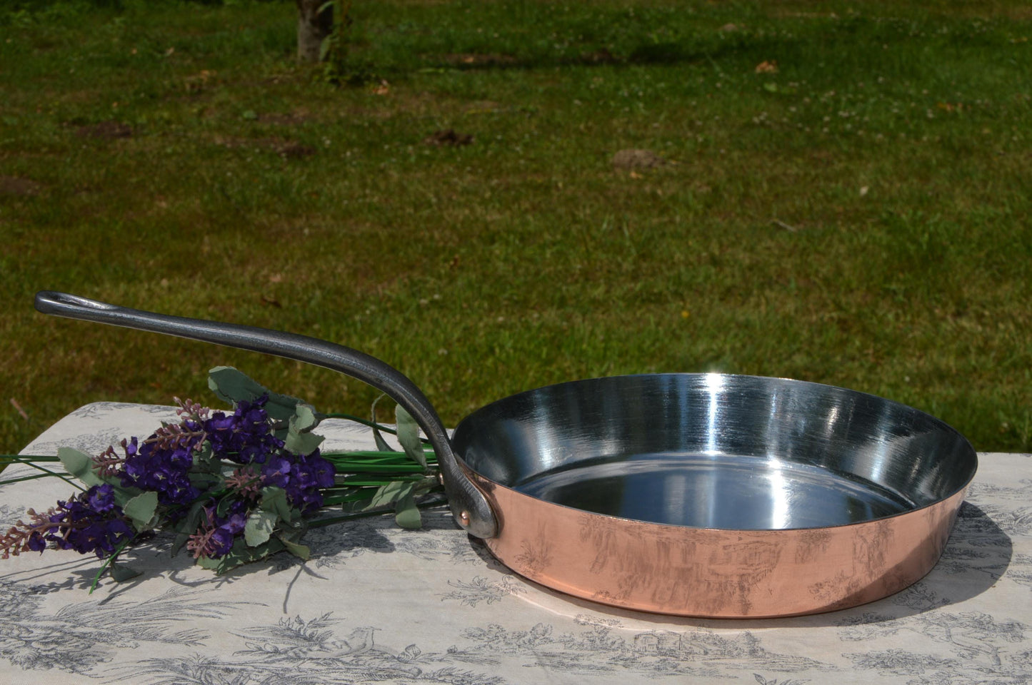 Antique Copper Saute Pan 1.5mm Rim 2mm Base 20cm 8 Inch French Professional Pot Iron Handle New Hand Wiped Tin Totally Refurbished Sauté