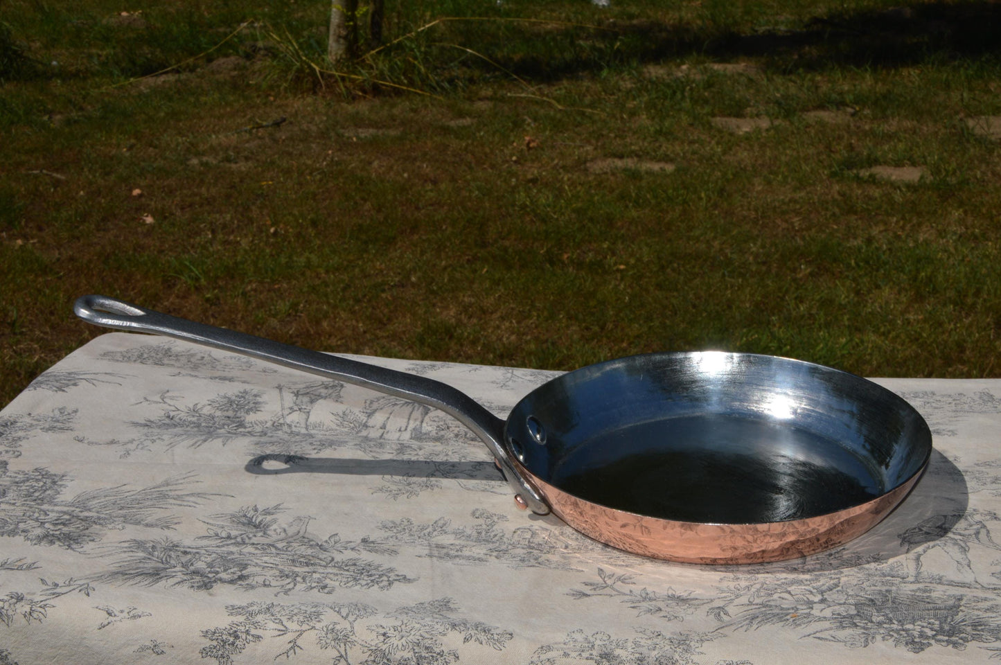 Vintage Copper Hammered Pan New Hand Wiped Tin France Made Frying Pan High Sides Saute Copper Rivets 1.8mm French Iron Handle Hammered