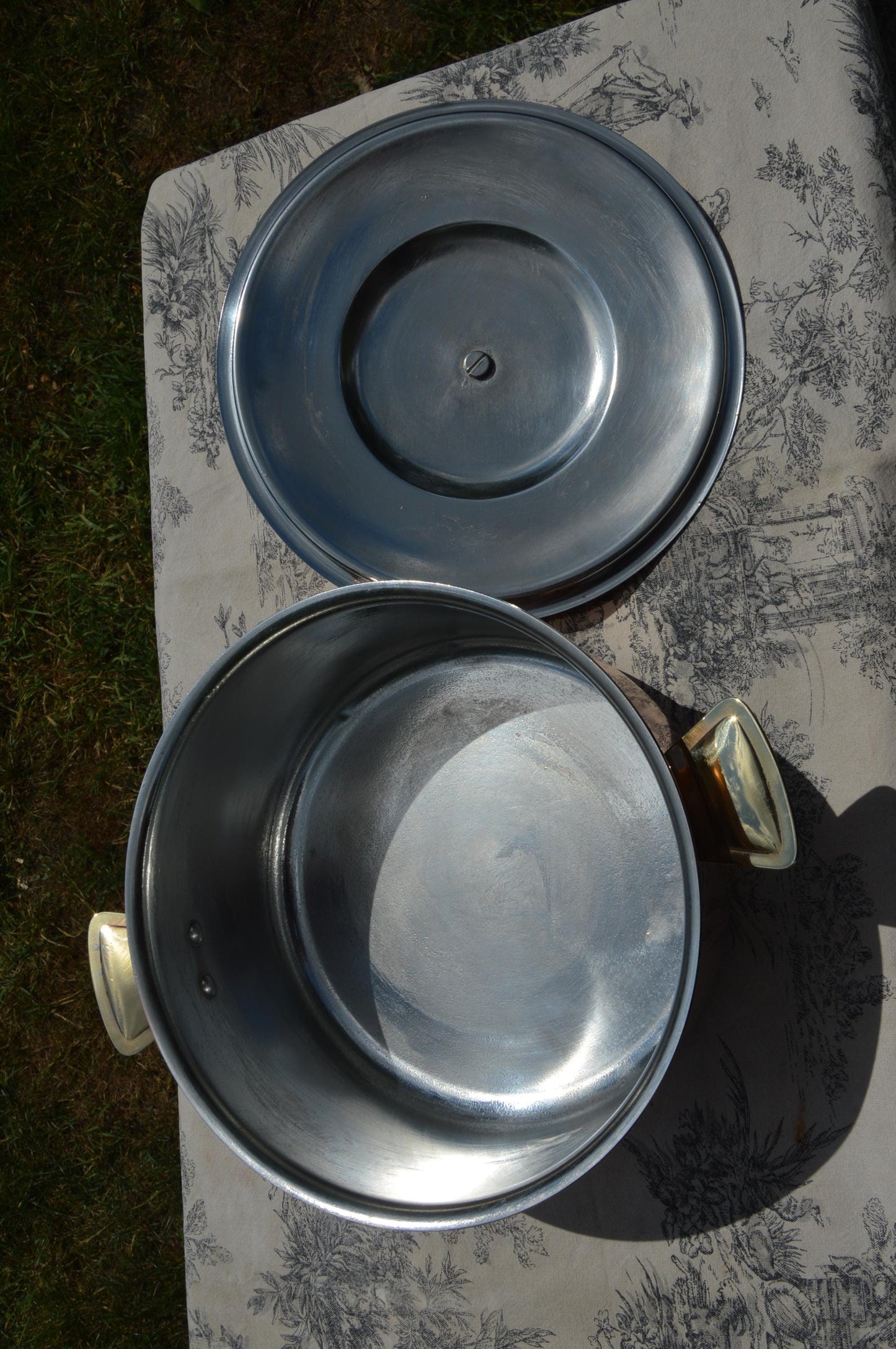 Lecellier Copper Casserole Faitout Round Pot French Copper Dutch Oven Lid 1.5mm 22cm 8 5/8" Good Condition New Hand Wiped in-House Tin
