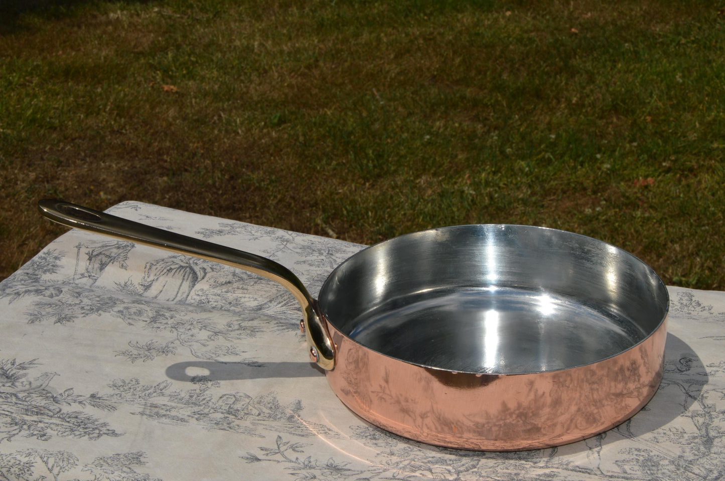 Chomette Favor 20cm 8" Vintage French Copper Professional Sauté Pan 1.8mm Cast Bronze Handle New Hand Wiped Tin Professional Saute Pan Dents