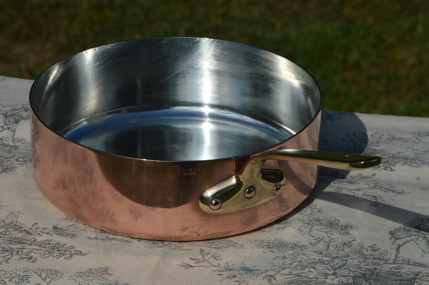 Villedieu Copper Saute Pan 24cm 9 1/2" New Hand Wiped Tin 1.5MM French Sauté Poele Bronze Handle 24cm 9 1/2" Vintage Fry Pan High Sided Pot