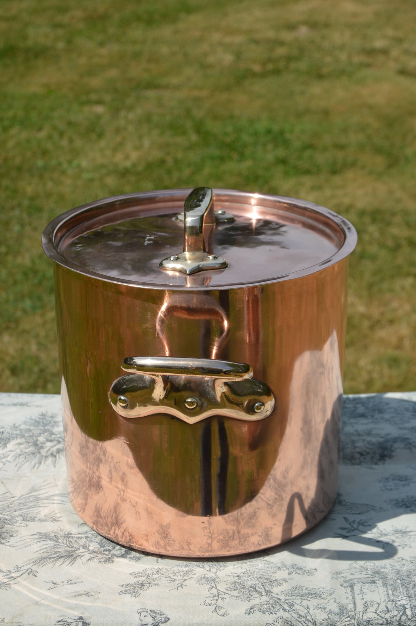 Antique Copper Stockpot Faitout Pan: Refurbished Villedieu French Marmite Pot