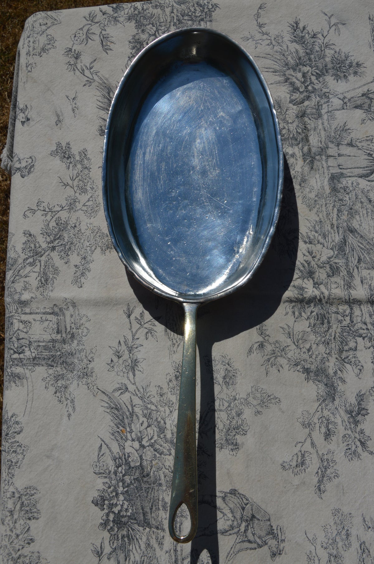 Poêle en cuivre Gebruder Hepp 26 cm 10 1/4 pouces Cuivre allemand ancien Poêle à poisson restaurée