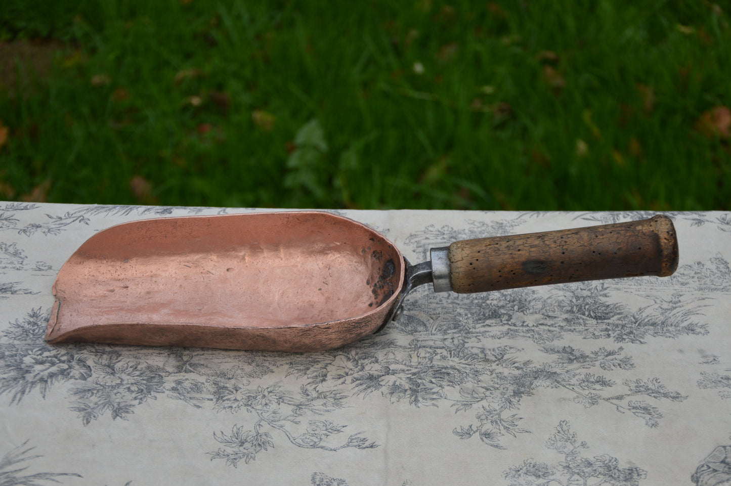 Antique Copper Scoop Pan Wooden Round Handle Traditional Manufacture