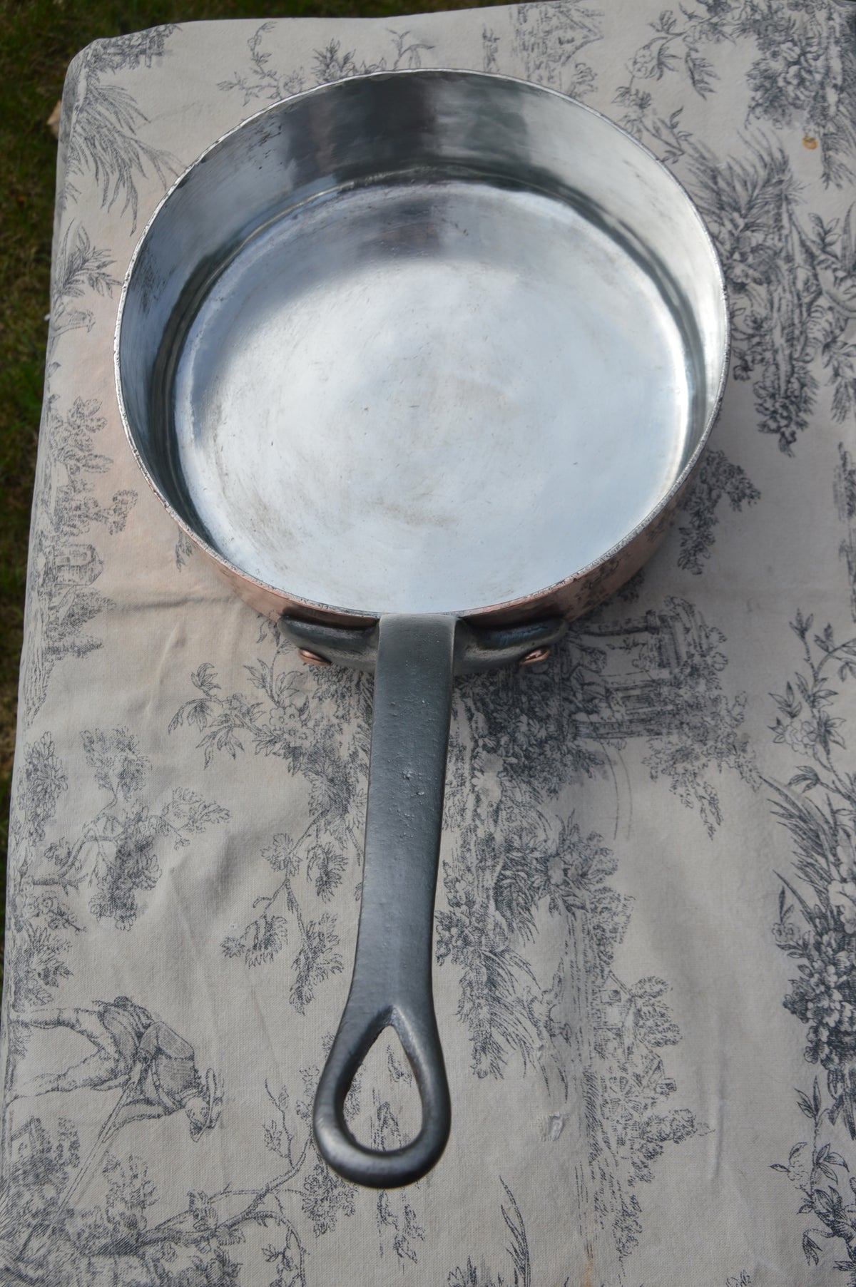 Copper Saute 2.7mm 24cm 9 1/2" New Bill Cox Tin Mora et Cie Villedieu Made Refurbished Thick Copper Fry Skillet Iron Handles