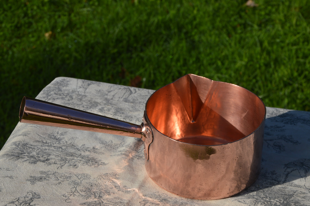 Vintage Matfer Copper Patisserie Sugar Pan – Traditional Spout, Hollow Handle 16cm Hand Hammered