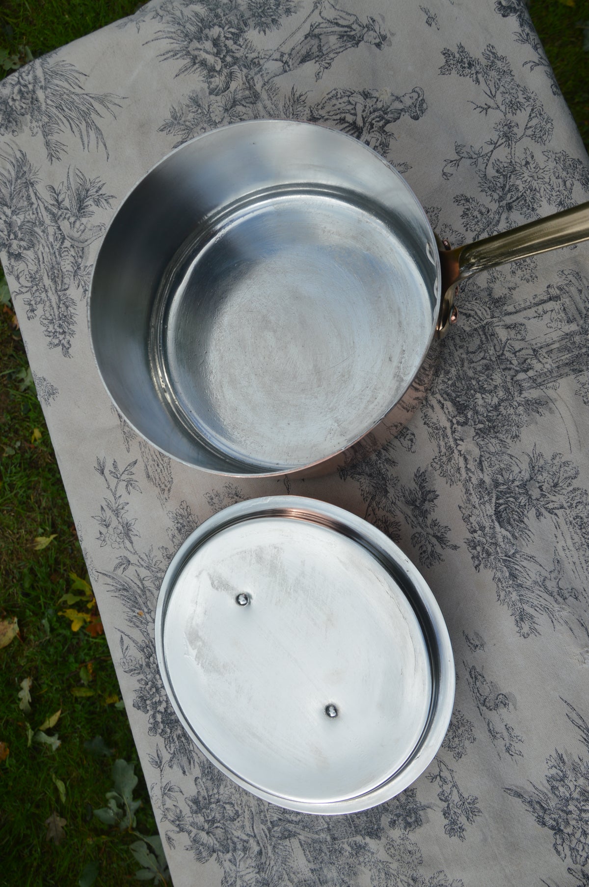 Vintage Copper Pan 18cm 7" French Professional Pot Saucepan New Atelier du Cuivre Tin 1.8mm Bronze Handle Edge Dent and Lid