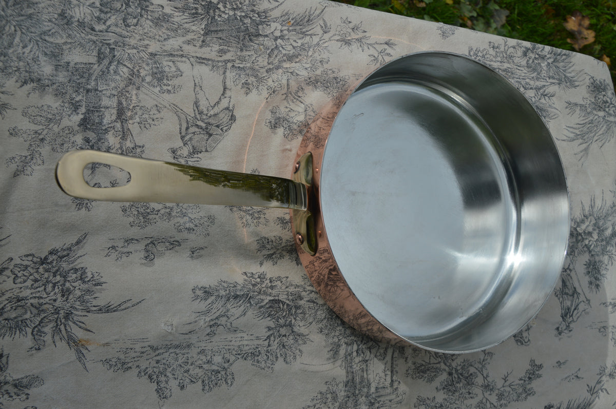 Made in France Saute Fry Skillet Pan 24cm 9 1/2" Made in France Stamped Vintage French Copper Pot Bronze Handle 3 Copper Rivets 1.7mm