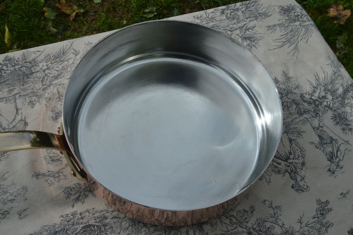 Made in France Saute Fry Skillet Pan 24cm 9 1/2" Made in France Stamped Vintage French Copper Pot Bronze Handle 3 Copper Rivets 1.7mm