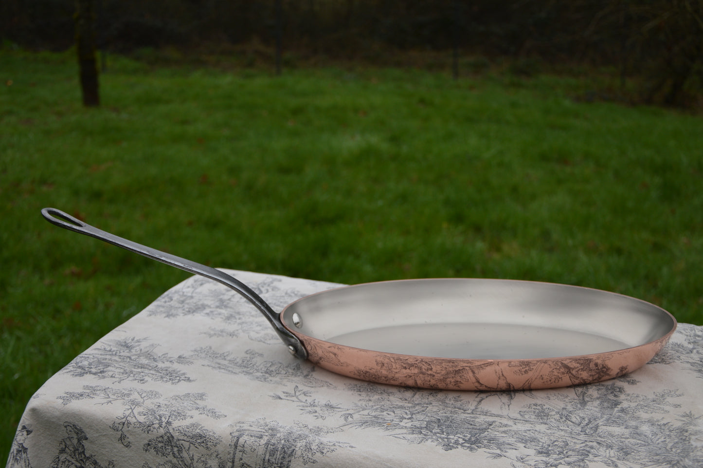 Vintage Copper Sauteuse Pan: 2.7mm Nickel Lined, Cast Iron Handle, Hotel Quality