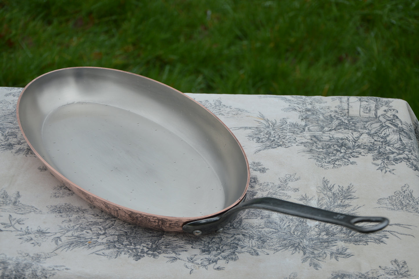 Vintage Copper Sauteuse Pan: 2.7mm Nickel Lined, Cast Iron Handle, Hotel Quality