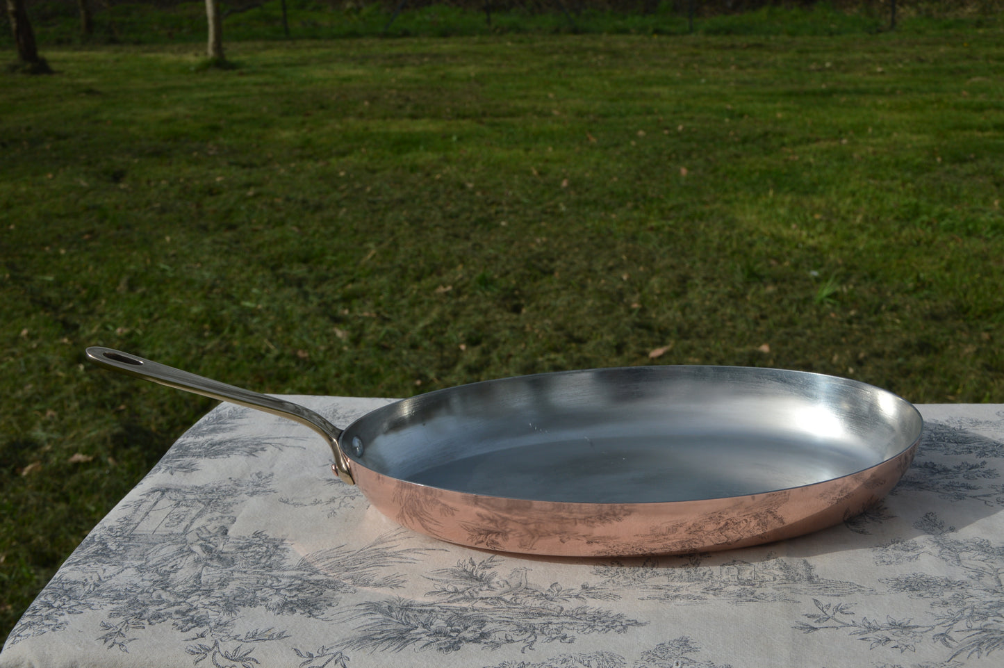 French Copper Fish Steak Fry Pan: New Hand Wiped Tin-Lined Oval Saute Skillet, Made in France, 35cm 13 3/4 inch