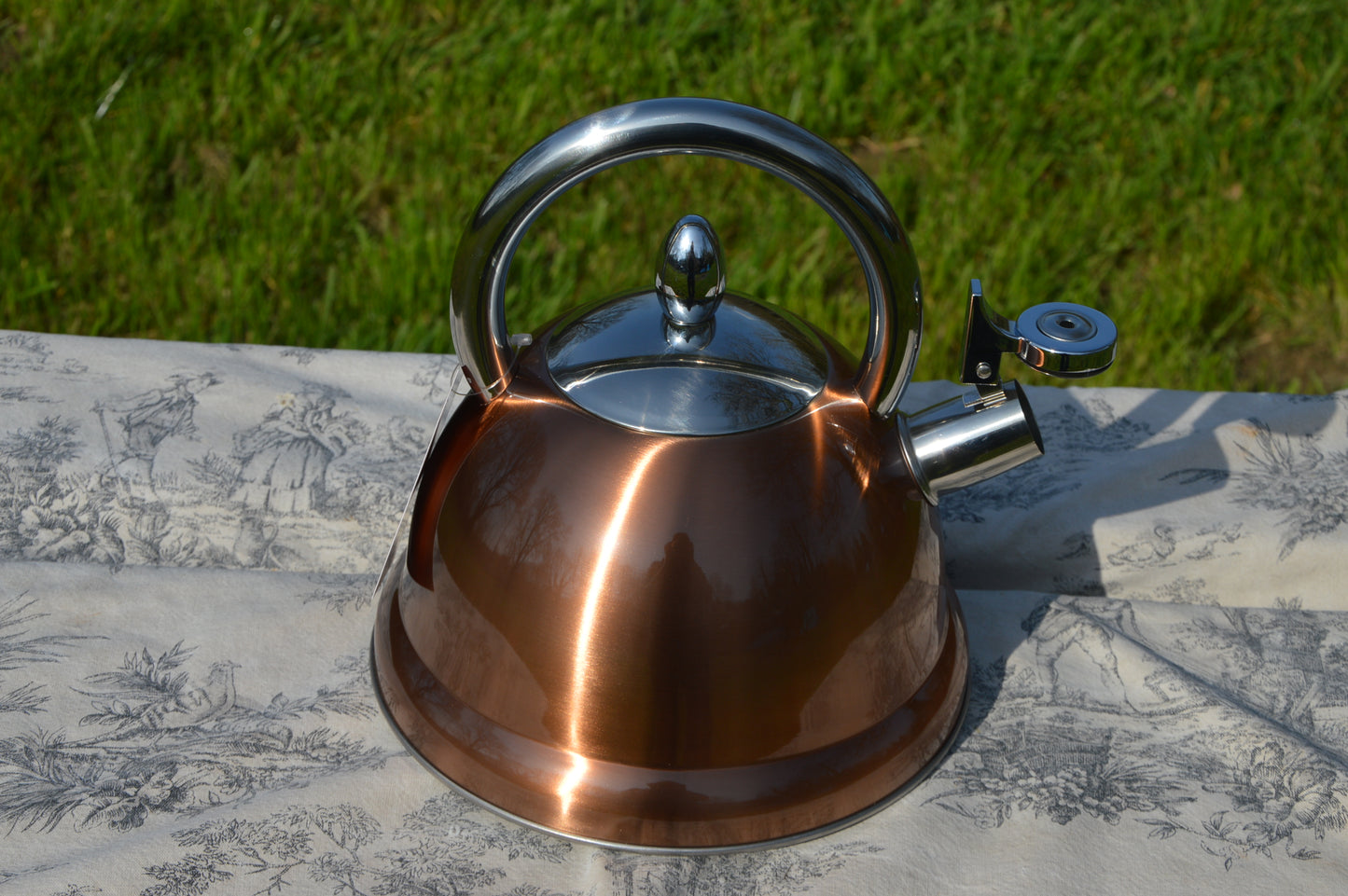 NKC Copper Kettle with Whistle 2.7 litres