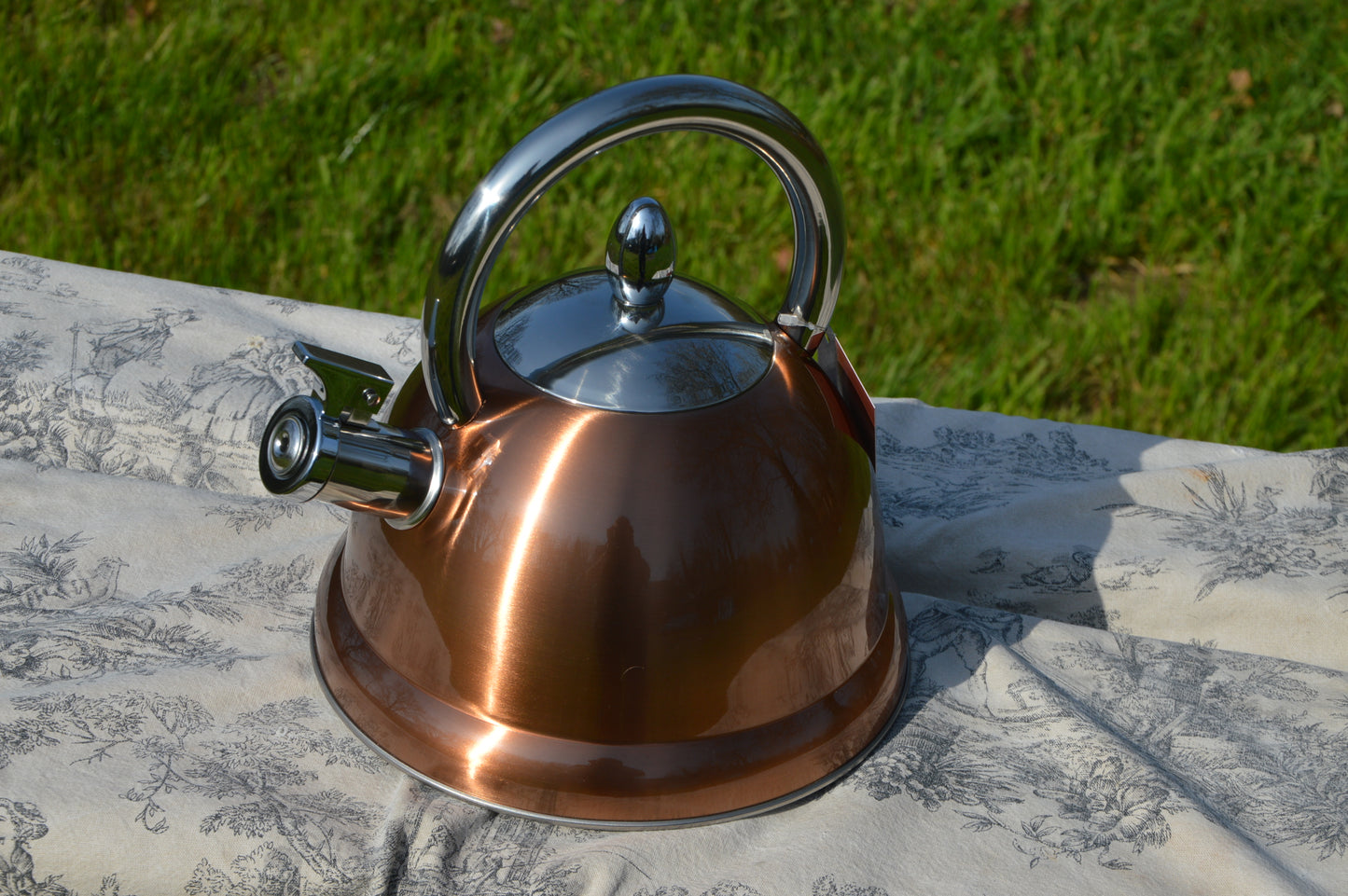 NKC Copper Kettle with Whistle 2.7 litres
