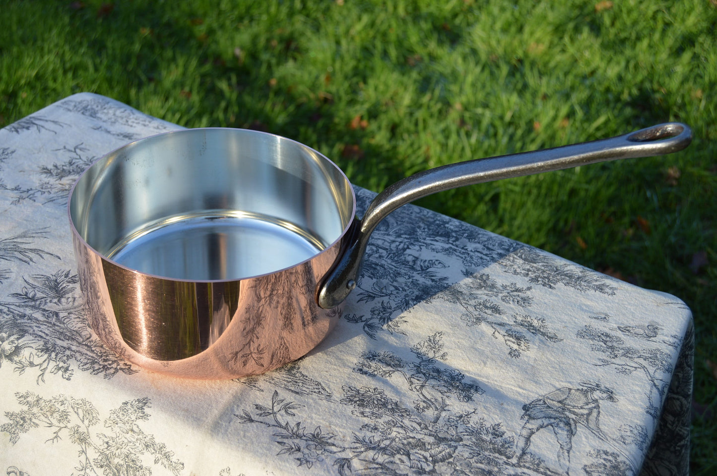 Nouveau NKC 18 cm Poêle en cuivre doublée d'étain 1,6 mm Cuisine professionnelle normande Pot en cuivre Poignée en fer Rivets en acier Fabriqué en France 18 cm 7 po Casserole
