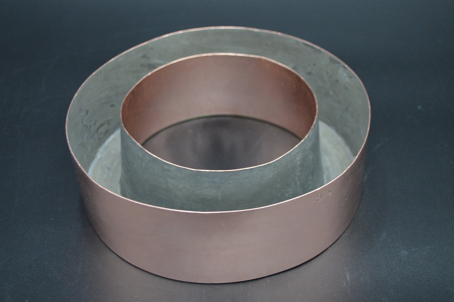 Copper Mold Mold Mold All Copper Copper Moule à Anneau Cake Blancmange Jello Ring Mold Dark TIn Lined Solid Copper Marked AG
