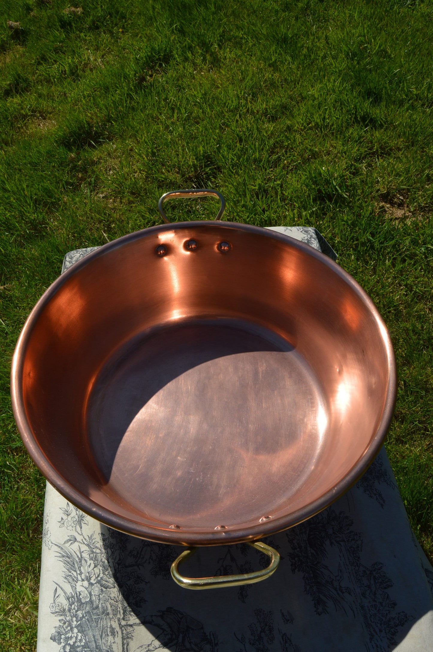 Antique Copper Profesional Jam Jelly Pan 38 cm Rolled Top 2.4 kilos 5 lbs 4.7 oz Copper Cast Bronze Handles Normandy Kitchen Beautiful