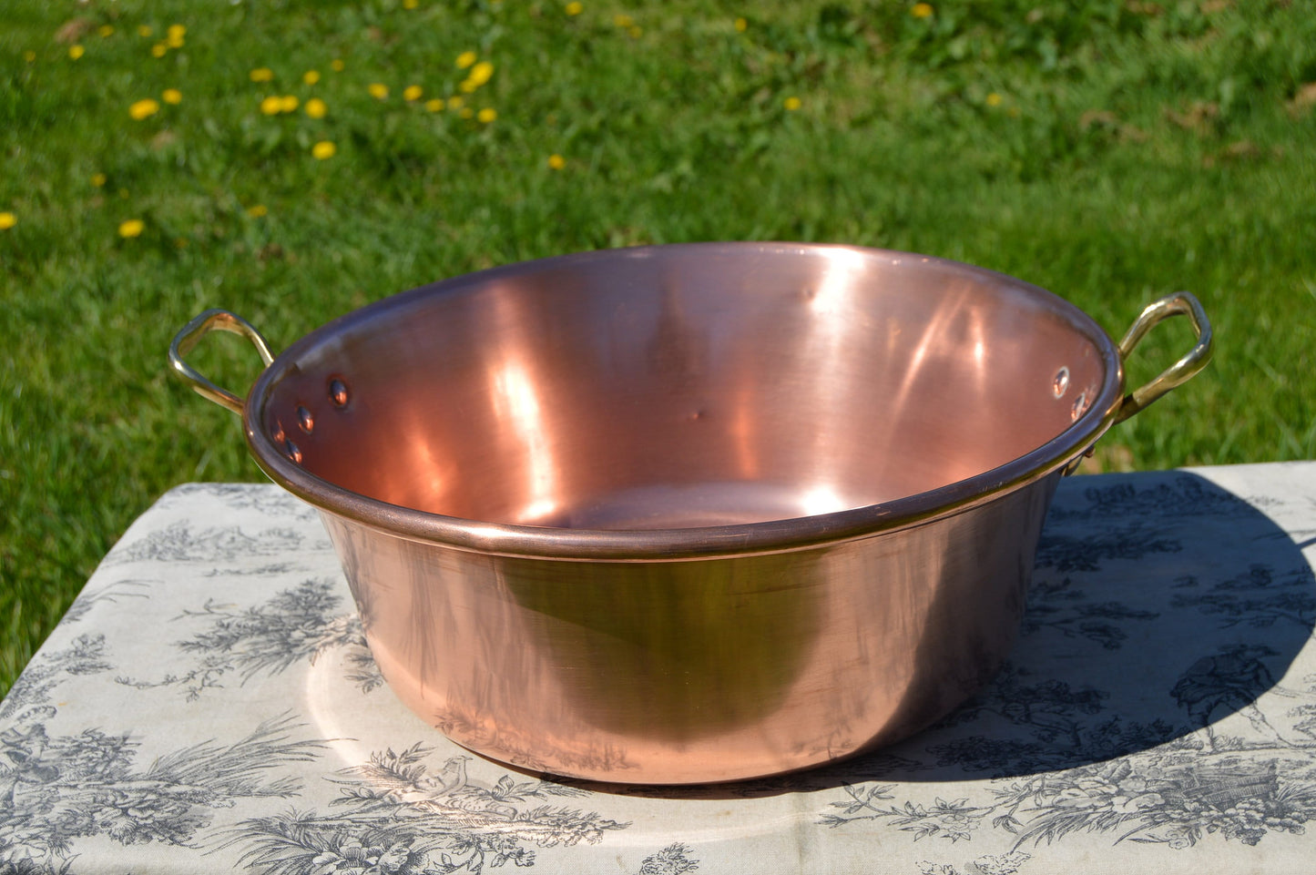 Antique Copper Profesional Jam Jelly Pan 38 cm Rolled Top 2.4 kilos 5 lbs 4.7 oz Copper Cast Bronze Handles Normandy Kitchen Beautiful