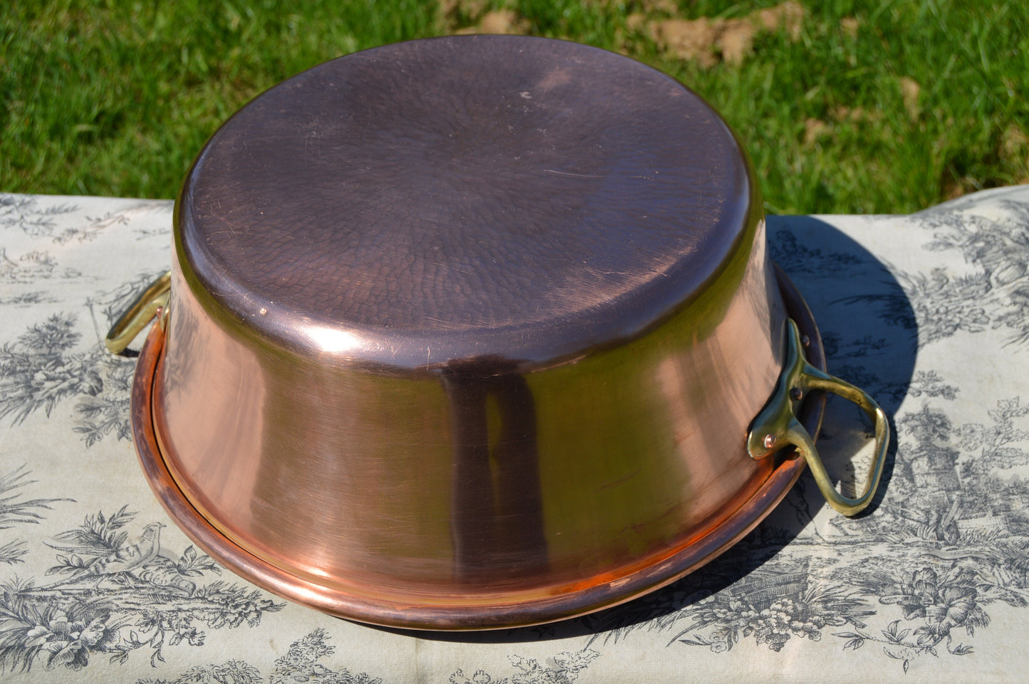 Antique Copper Profesional Jam Jelly Pan 38 cm Rolled Top 2.4 kilos 5 lbs 4.7 oz Copper Cast Bronze Handles Normandy Kitchen Beautiful