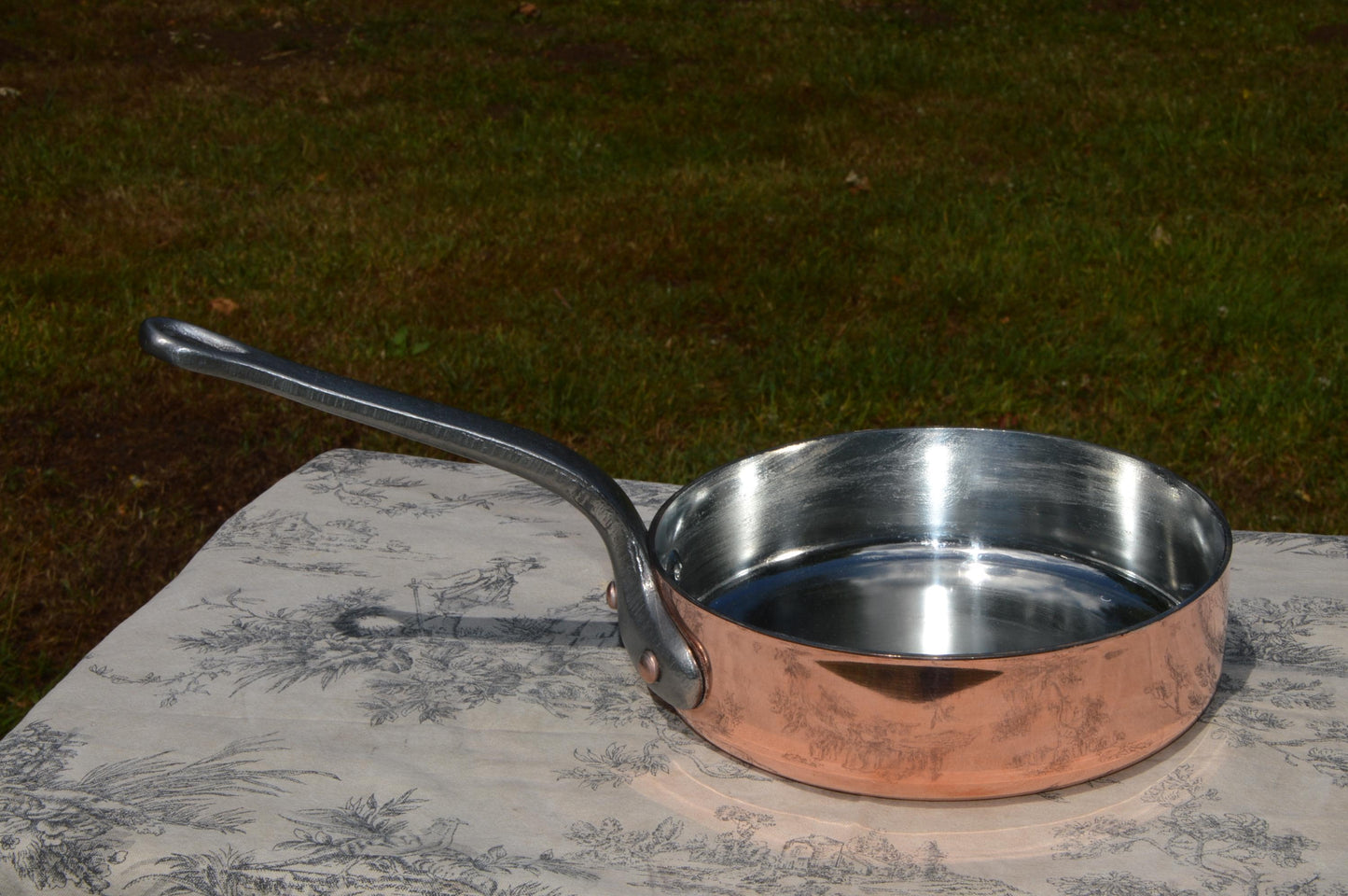2.8mm Copper Pan Vintage Sauté French Copper Professional Saute Pan 2.8mm Rim New Hand Wiped Tin Professional 20cm 8 inch Made in France