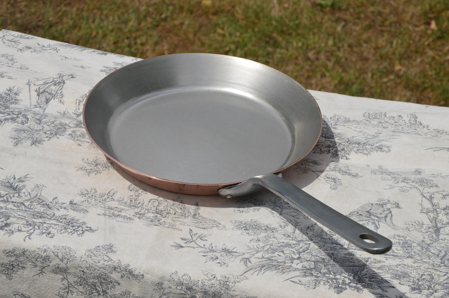 2mm Fry Pan Skillet French Vintage Copper Pan Nickel Lined (Tested) Iron Handle Steel Rivets Quality Sauté Pan 26cm 10 1/4" Good Condition