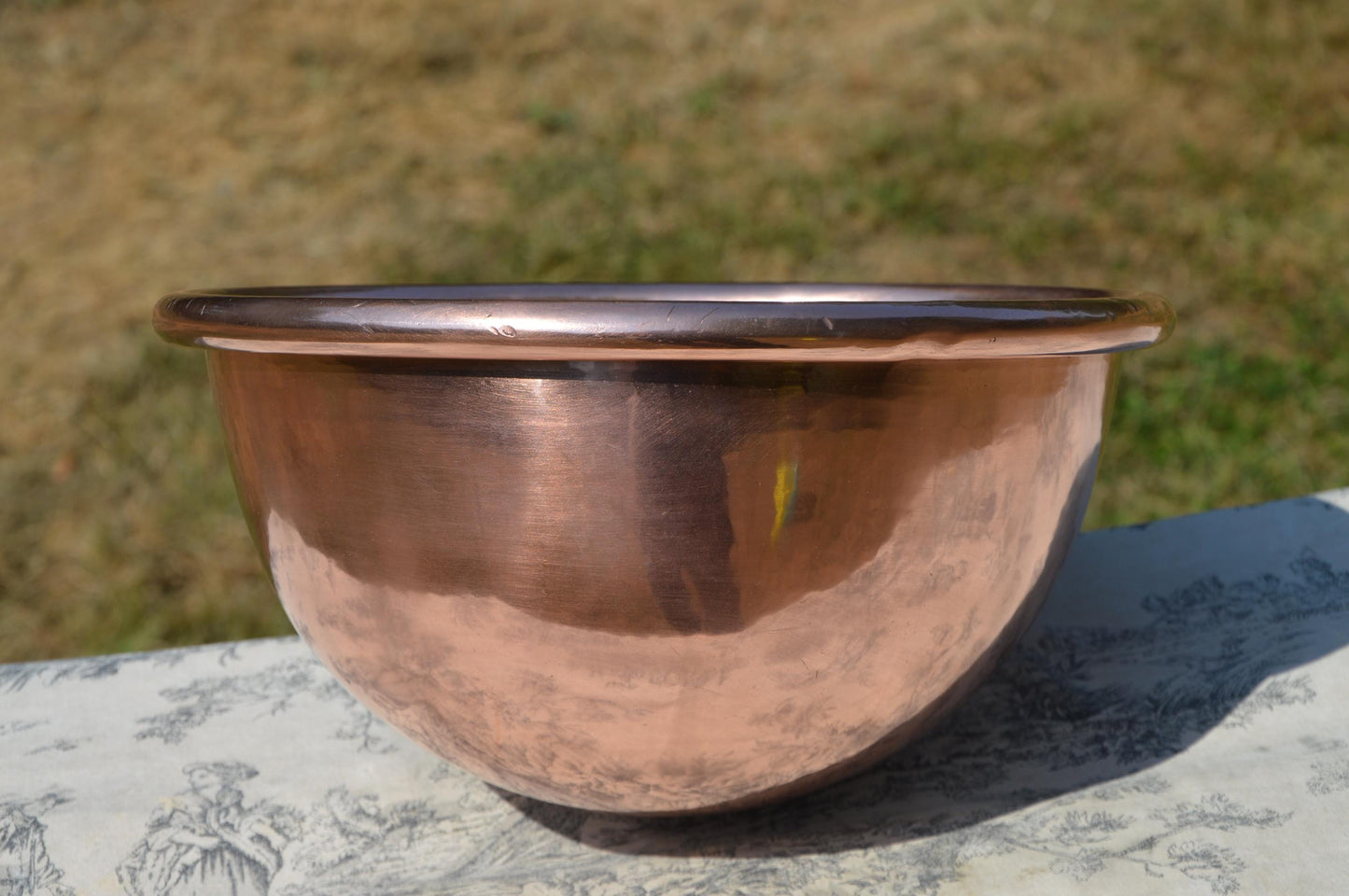 Antique Copper Bowl Cul De Poule 28cm 11" Big French Copper Full Round Mixing Bronze Ring Handle Heavy Solid Rolltop Ring Dents