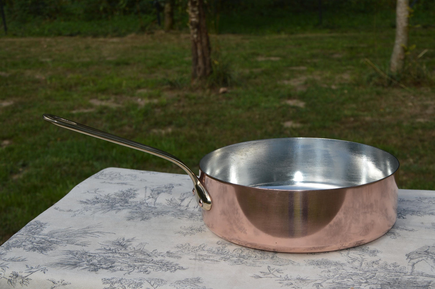 Villedieu Copper Saute Pan 24cm 9 1/2" New Hand Wiped Tin 1.5MM French Sauté Poele Bronze Handle 24cm 9 1/2" Vintage Fry Pan High Sided Pot