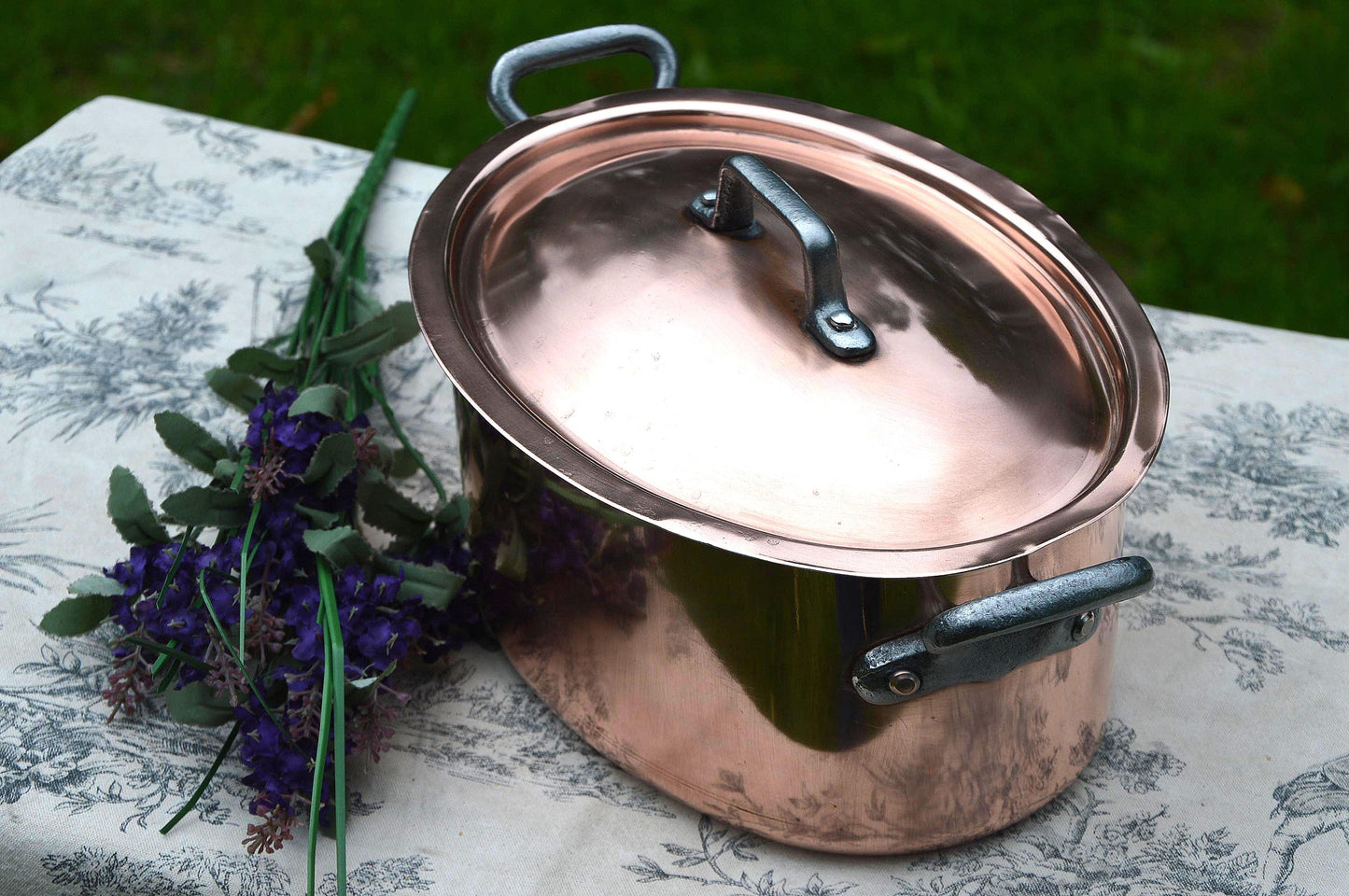 Antique Copper Casserole: French Oval Pot with Cast Iron Handles 24cm