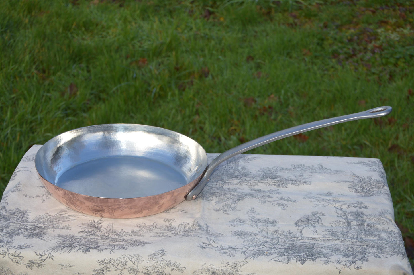Hand Hammered Copper Fry Pan, Lyonnaise Skillet 30cm, Retinned