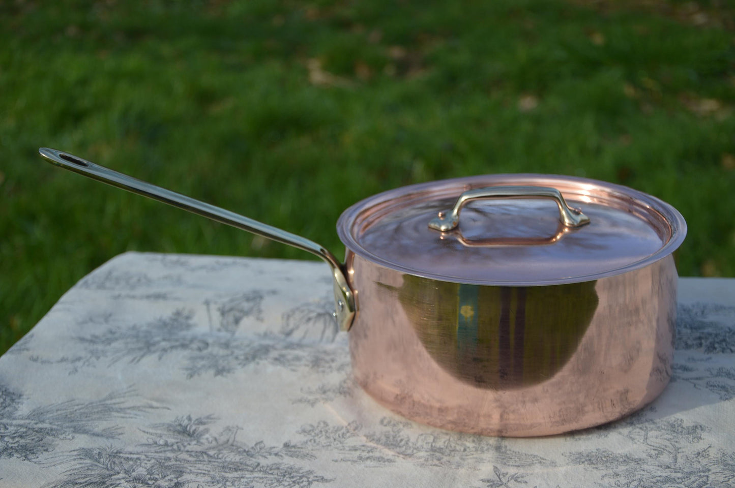Antique Villedieu Copper Saucepan with Lid, Restaurant Quality, 20cm