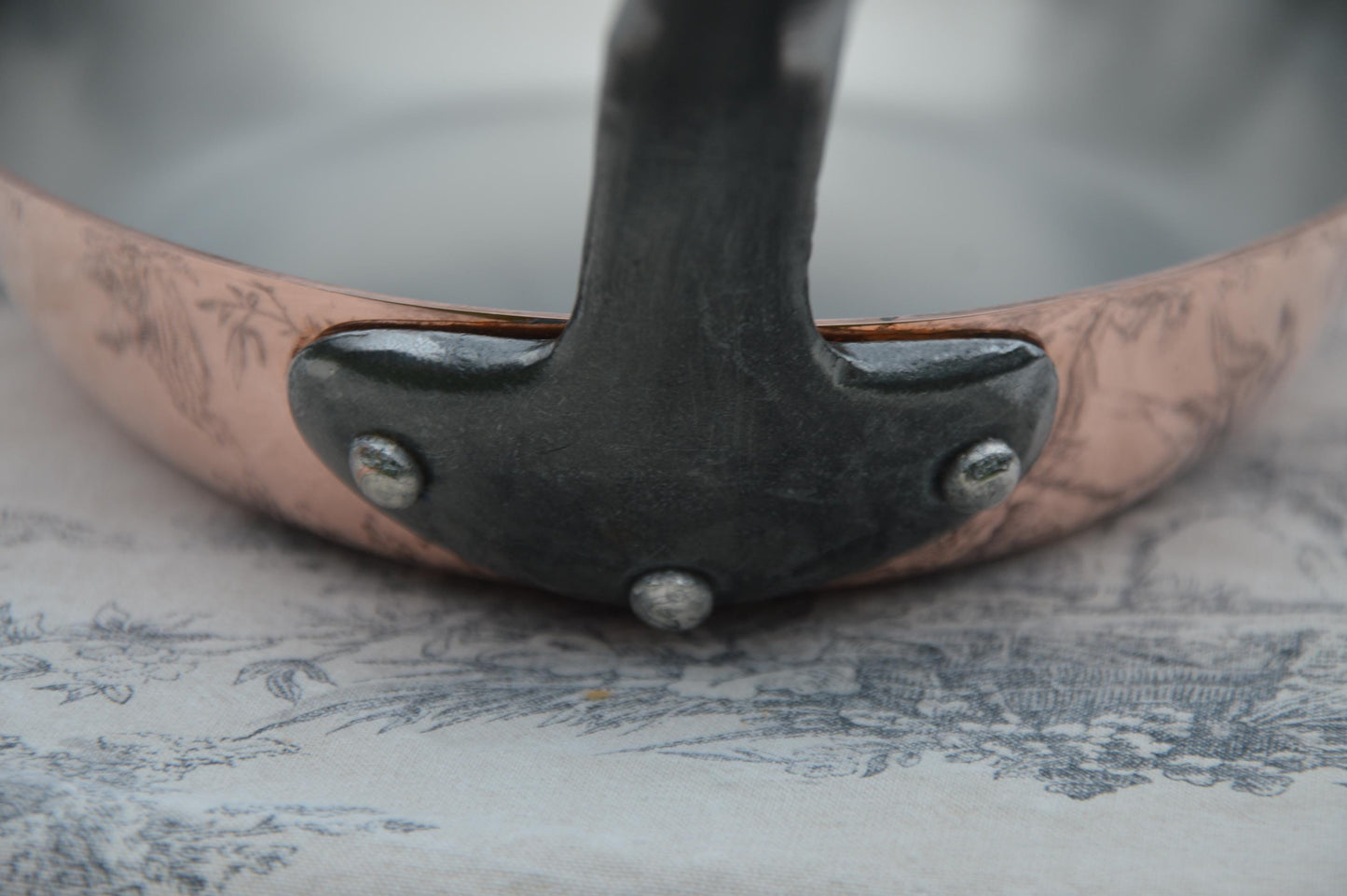 Vintage Copper Sauteuse Pan: 2.7mm Nickel Lined, Cast Iron Handle, Hotel Quality