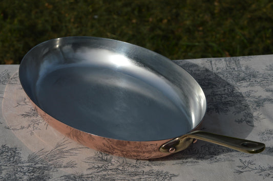 French Copper Fish Steak Fry Pan: New Hand Wiped Tin-Lined Oval Saute Skillet, Made in France, 35cm 13 3/4 inch